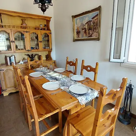 Nadina's House Casa de Férias