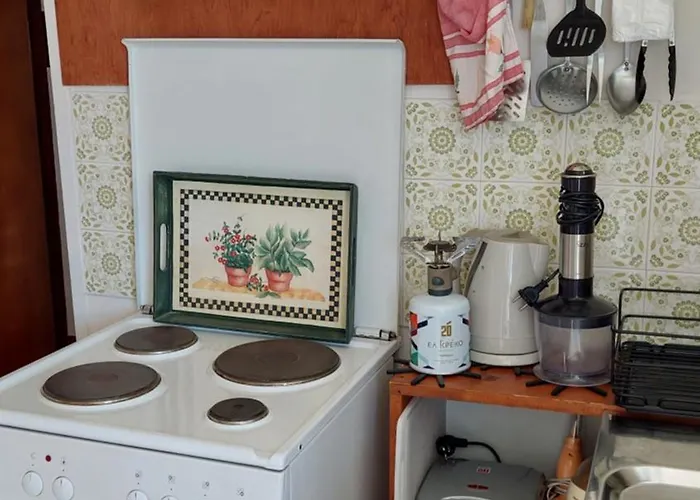 Nadina's House Dhilesi